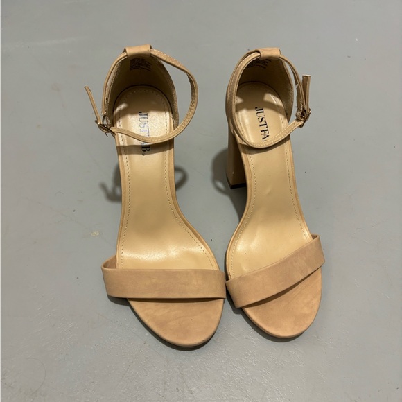 Justfab Makemba Faux Suede Heeled Sandals ankle strap. Wide Width / Size 8.5 - Picture 3 of 5
